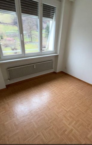 Rent a 5 ½ rooms apartment in Arbedo - Foto 5