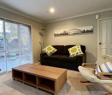 One bedroom one bathroom in Greenhithe - Photo 1