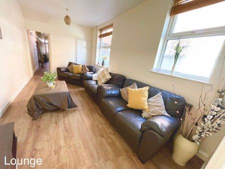 4 bedroom terraced house to rent - Photo 4