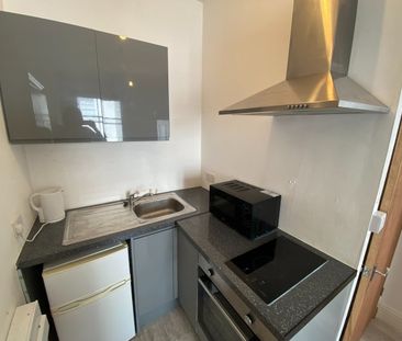 Studio Flat, Bedford Place, BN1 - Photo 3