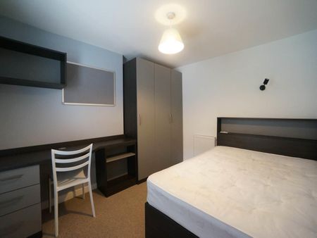 37 Hill Street - Photo 2