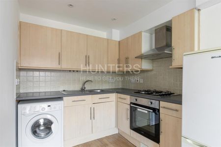 1 bedroom Flat To Let - Photo 4
