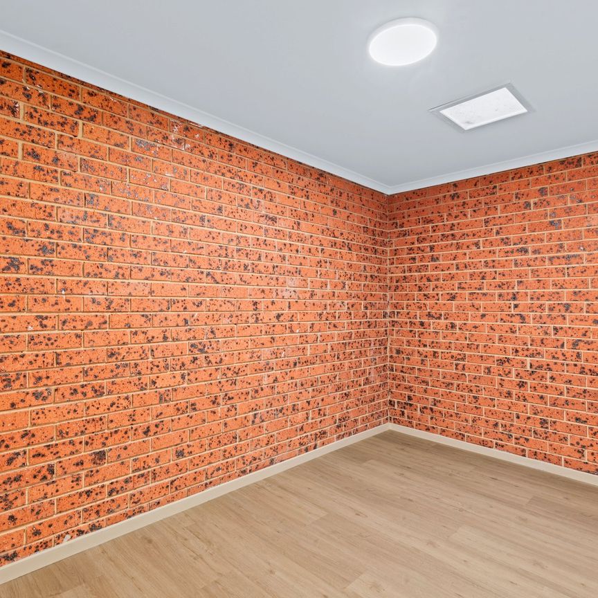 Thinking of selling? Contact our agent - Photo 1