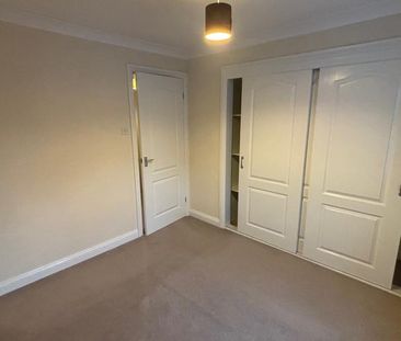 2 bedroom semi-detached house to rent - Photo 5
