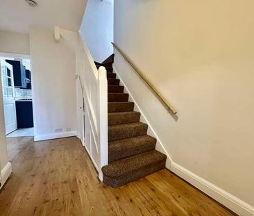 Beaulieu Drive, Pinner, HA5 - Photo 3