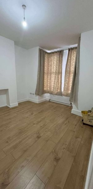 Room in a Shared House, Thorngrove Road, E13 - Photo 1