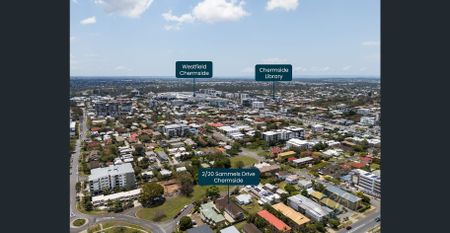 Modern Ground Floor Unit in Prime Location - Photo 2