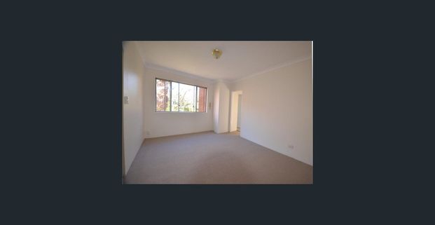 Renovated Two Bedroom Unit With Minutes Walk to Station - Photo 1