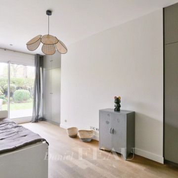 Appartement • La Plaine des Sablons - Photo 1