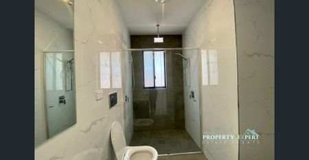 2 Bedrooms Granny flat in the Gables - Photo 3