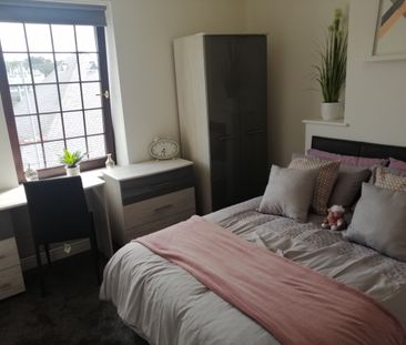 Holyhead Road, Bangor, Gwynedd, LL57 - Photo 6