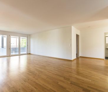 Wohnen und Wohlfühlen - 4.5-Zimmer-Wohnung in Rafz - Foto 2