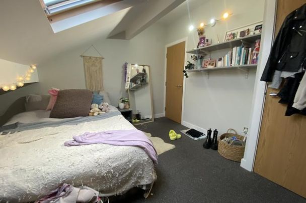 Granby Grove, - Photo 1