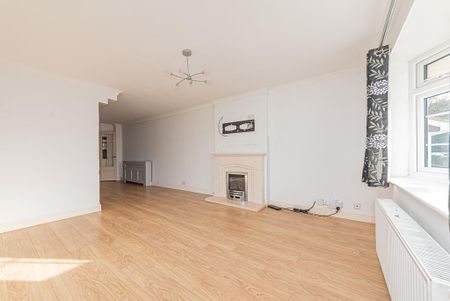 5 bedroom detached house to rent - Photo 3