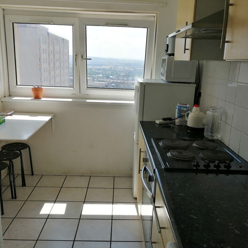 Room in a Shared Flat, St Mungo Place, G4 - Photo 2