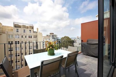 Rare Apartment Opportunity in the Heart of Elizabeth Bay / Potts Point - Photo 5