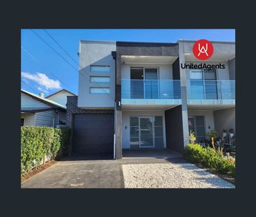 34 Earl Street, Canley Heights, NSW 2166 - Photo 3