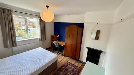 3 bedroom townhouse to rent - Photo 2