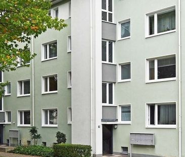 Schöne 3 Zimmer Wohnung mit Balkon ins Grüne - Foto 1