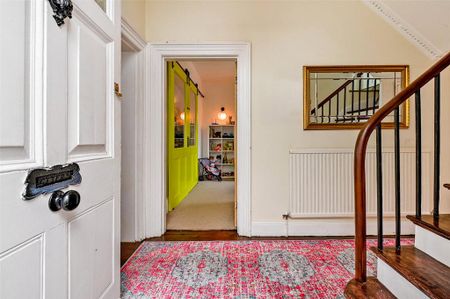 5 bedroom semi-detached house to rent - Photo 5