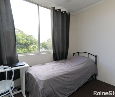 Neat Updated Studio Available on Bunnerong Road! - Photo 2
