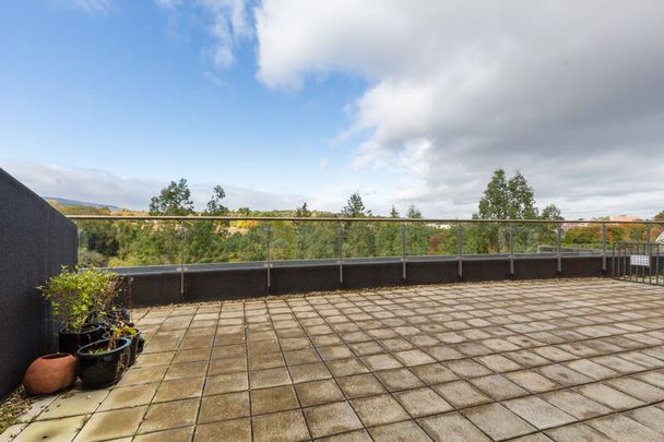 The Ramparts, Cabinteely, Dublin 18, D18 K129 - Photo 1