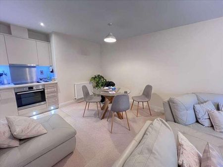 Maplewood Court, Woodthorpe Road, Ashford, TW15 - Photo 2