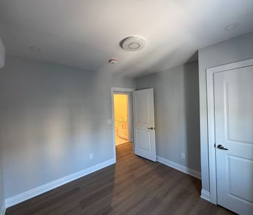For Lease - 90 Douglas Avenue Unit# Laneway house, Toronto, Ontario - Photo 1