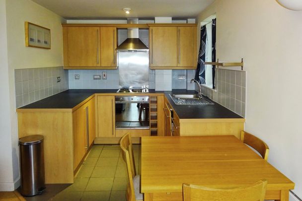 2 bedroom apartment to rent - Photo 1