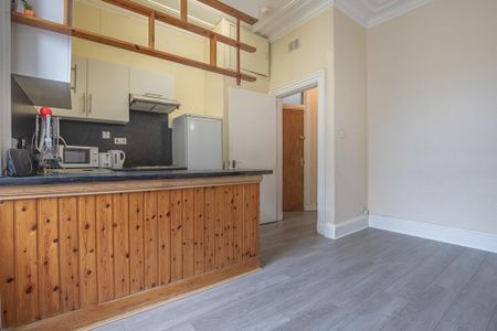 1 bedroom flat to rent - Photo 5
