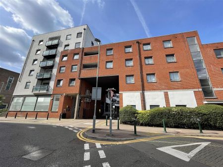 2 bedroom apartment to rent - Photo 5