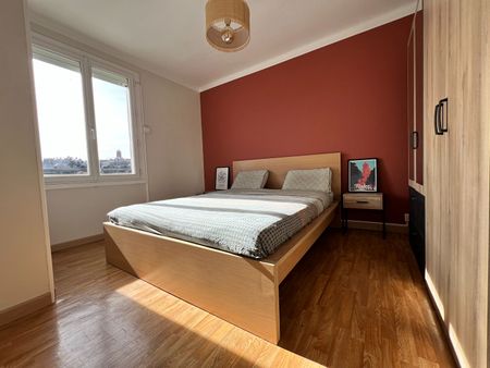 Location Appartement 4 pièces 67m² - Photo 2