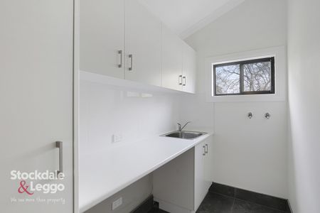 3 Bedroom Weatherboard on Half an Acre - Photo 4