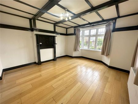 4 bedroom semi-detached house to rent - Photo 2