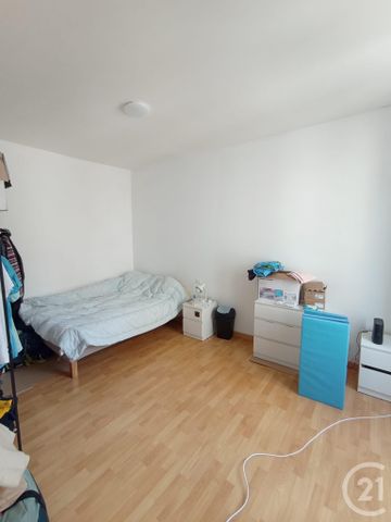 Location Appartement 3 pièces 72m² GRAULHET 81300 - Photo 4