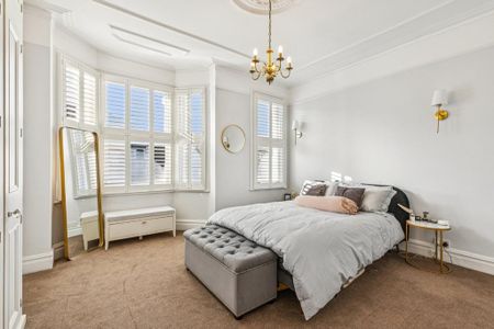 4 bedroom terraced house to rent - Photo 3