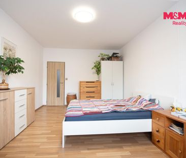 Pronájem bytu 2+1 65 m², Hradec Králové - Photo 2