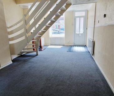 3 bedroom terraced house to rent - Photo 6