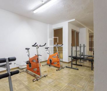 madrid, Community of Madrid 28035 - Photo 2