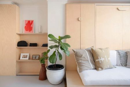 Stylishly Renovated Split-Level Apartment in Prime City Fringe Location - Photo 2