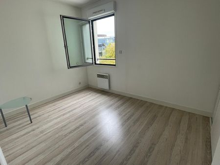 Location Appartement 3 pièces 62m² LA ROCHELLE 17000 - Photo 5
