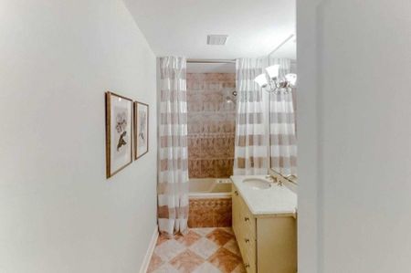 For Lease - 14 Alphonse Crescent, Mississauga, Ontario - Photo 4