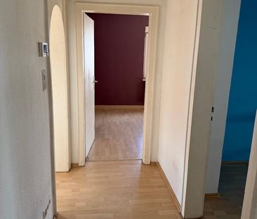 Zentrale 3-Zimmer-Wohnung mit tollem Ausblick in ruhiger Wohnlage v... - Foto 1