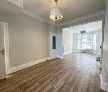 3 bedroom terraced house to rent - Photo 4