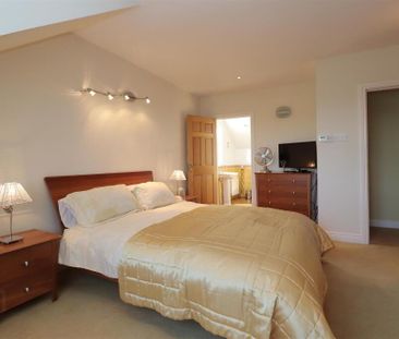 14 Magheramenagh Drive, Portrush, BT56 8SP - Photo 5