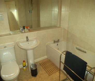 2 bedroom apartment to rent - Photo 6