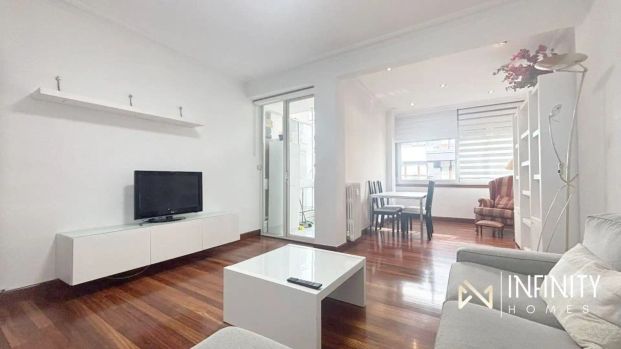 Piso de alquiler en Mazarredo Zumarkalea, Albia - Foto 1