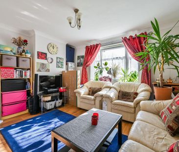 3 bedroom flat to rent - Photo 1