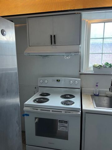 For Lease - 4 Jeanette Street Unit# Main, Toronto, Ontario - Photo 4