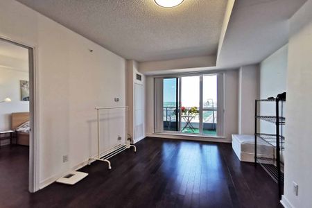 For Lease - 9201 Yonge Street Unit# 2301, Richmond Hill, Ontario - Photo 2